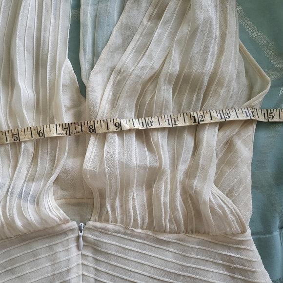 BCBG MaxAzaria Unique sexy blouse - Picture 9 of 9